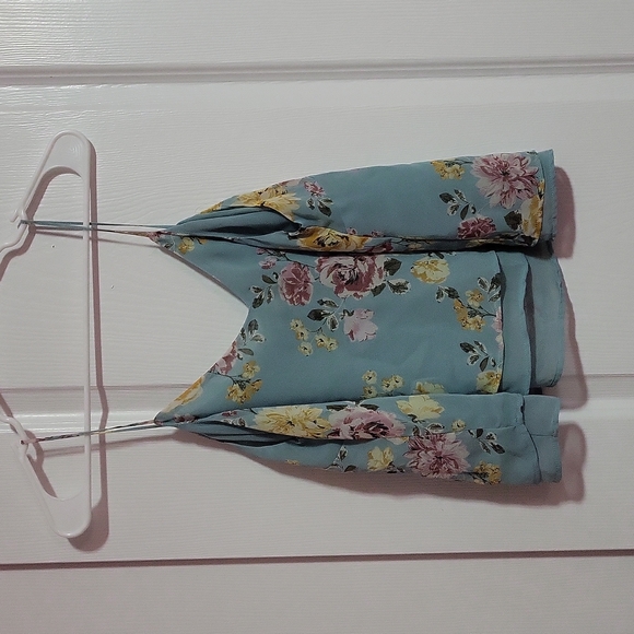 Floral cropped tank - Picture 3 of 4